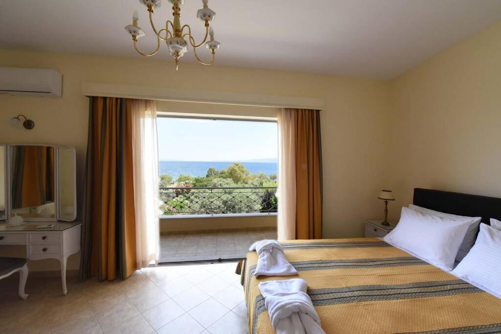 Seaside Villa Andronikos Amarynthos Exterior photo