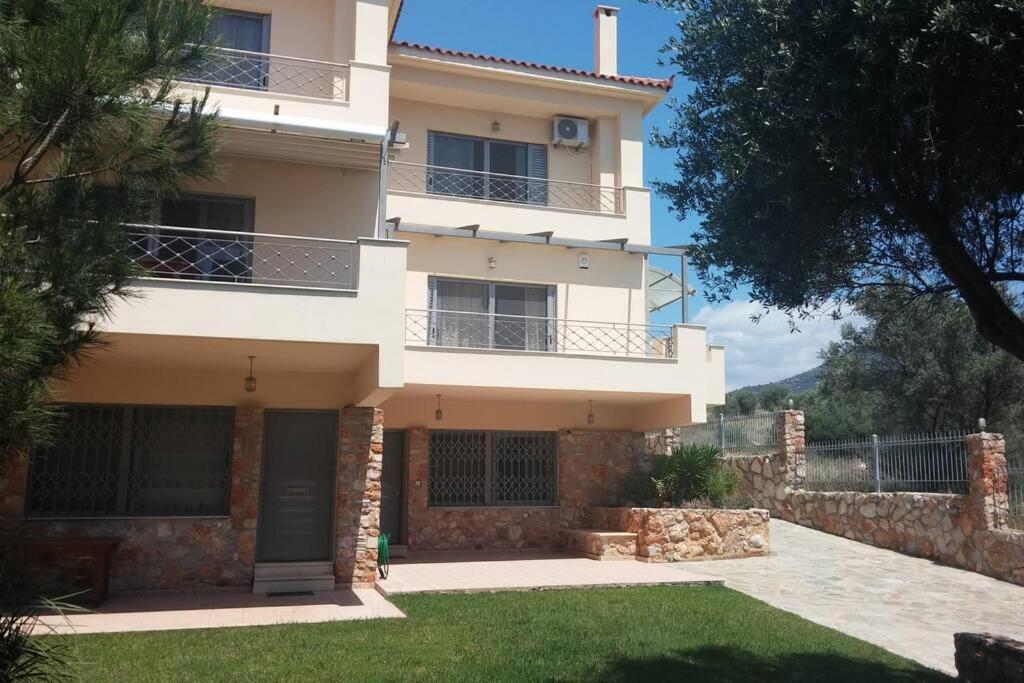 Seaside Villa Andronikos Amarynthos Exterior photo